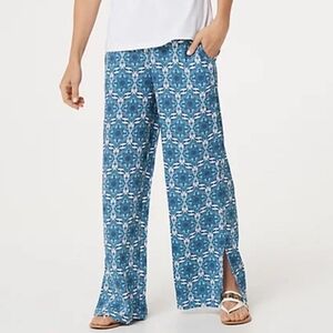 Brooke Shields Pants Sz L Wide-Leg with Side Slits Blue Medallion